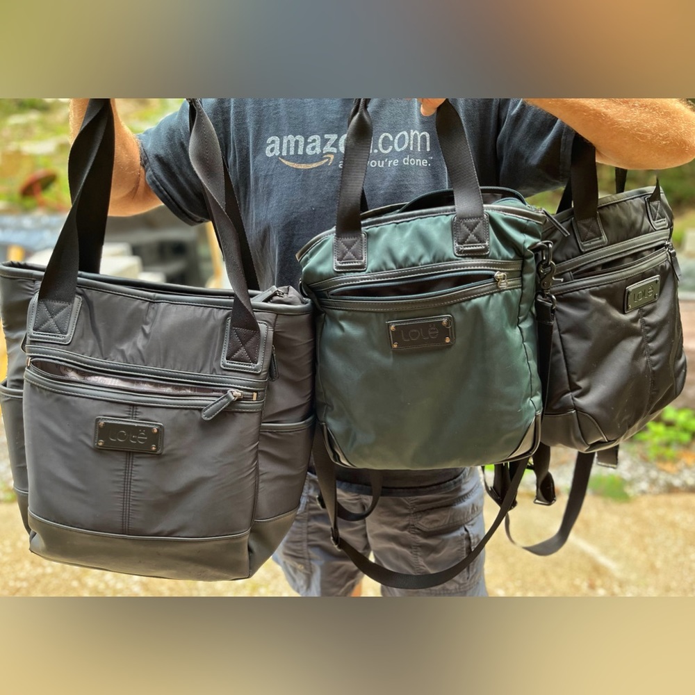 1 Lolë Lily bag - black, 1 Lolë Mini Lily bag- green, 1 Lolë Mini Lily bag-black
